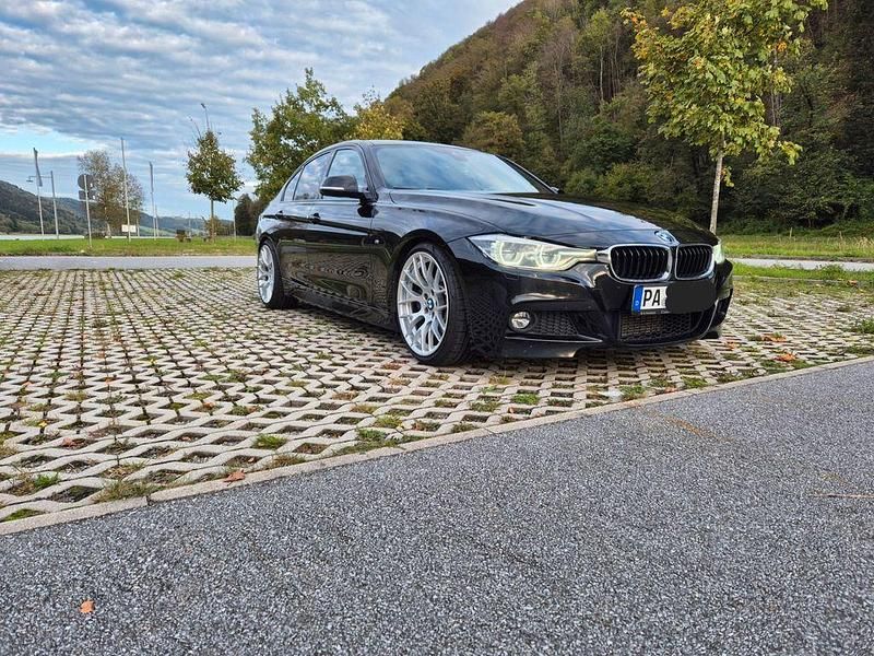Schwarz Gebraucht 2018 BMW 325 M Sport Limousine | 22.999 € (Fairer Preis) - Bild 1/4