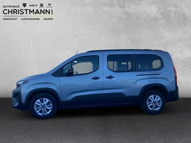 Neu Peugeot Rifter Allure 131 PS (96 kW) 2025 Grau Van / Kleinbus
