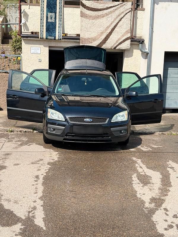 Gebraucht Ford Focus 125 PS (91 kW) 2007 Schwarz Kleinwagen