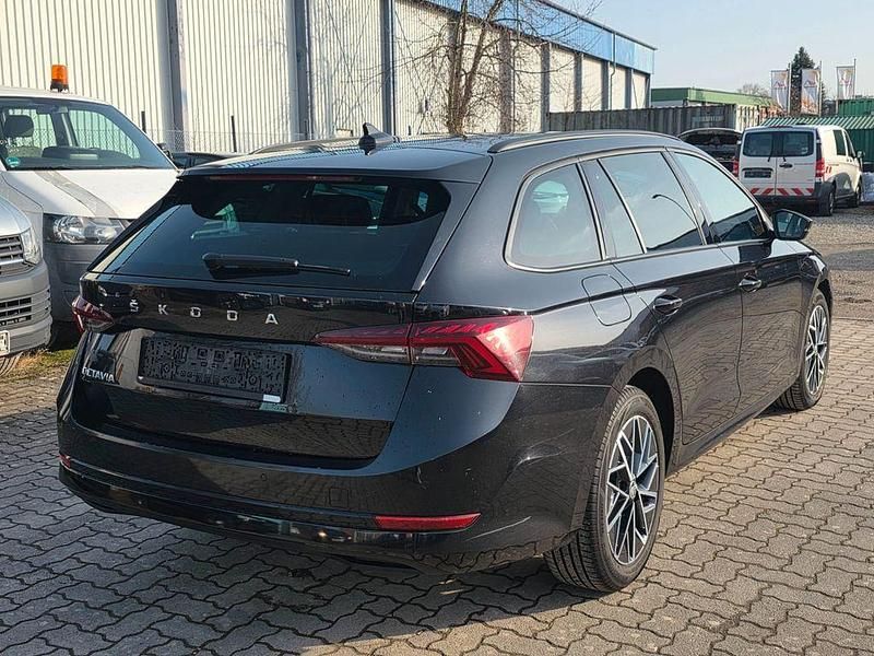 Gebraucht Skoda Octavia First Edition 116 PS (85 kW) 2021 Schwarz Kombi