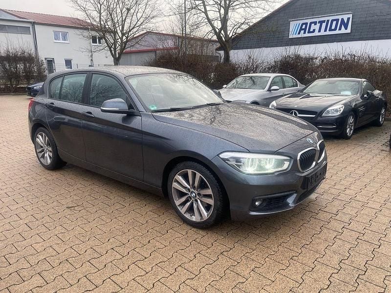 Grau Gebraucht 2019 BMW 118 Advantage Kleinwagen | 15.500 € (Superpreis) - Bild 1/4
