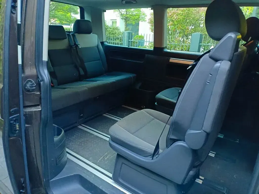 Gebraucht VW Multivan 140 PS (102 kW) 2010 Braun Van / Kleinbus