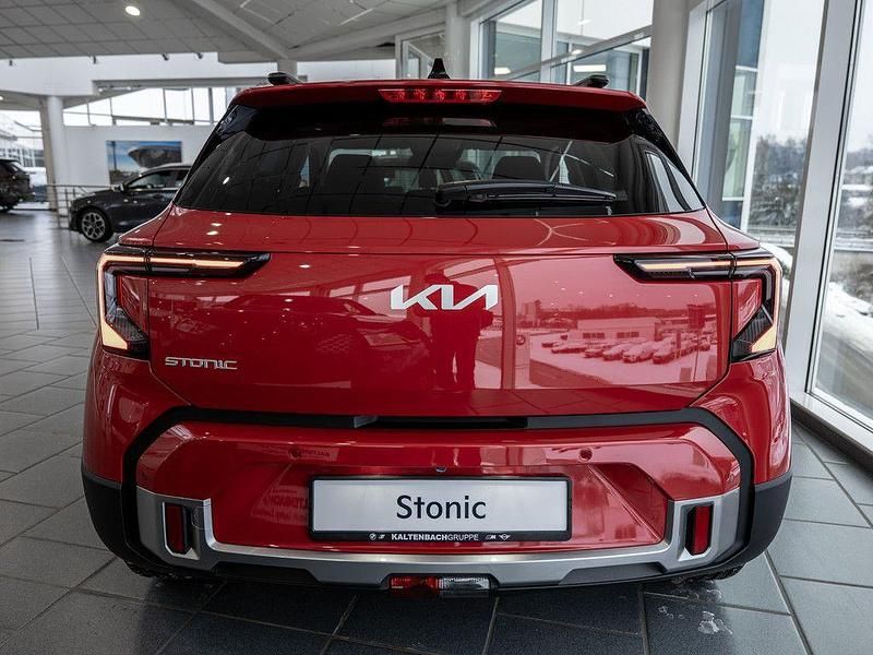 Neu Kia Stonic Vision 101 PS (74 kW) 2026 Signalrot SUV