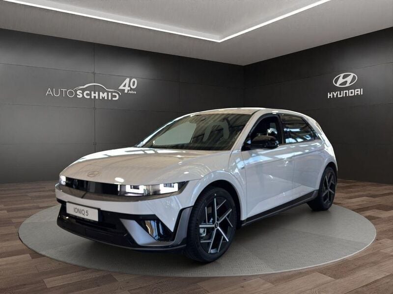 Atlas white / sol Neu 2025 Hyundai Ioniq 5 N Line SUV | 49.990 € - Bild 1/4