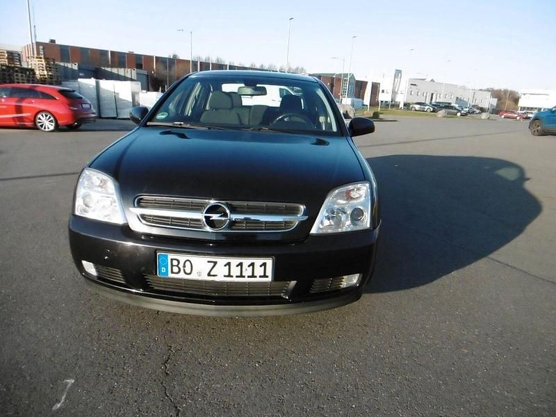 Gebraucht Opel Vectra Comfort 122 PS (89 kW) 2002 Schwarz Limousine