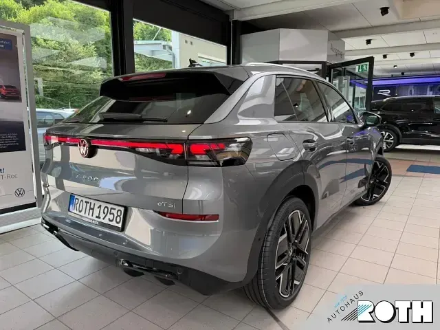 Neu VW T-Roc R-line 150 PS (110 kW) 2026 Grau SUV
