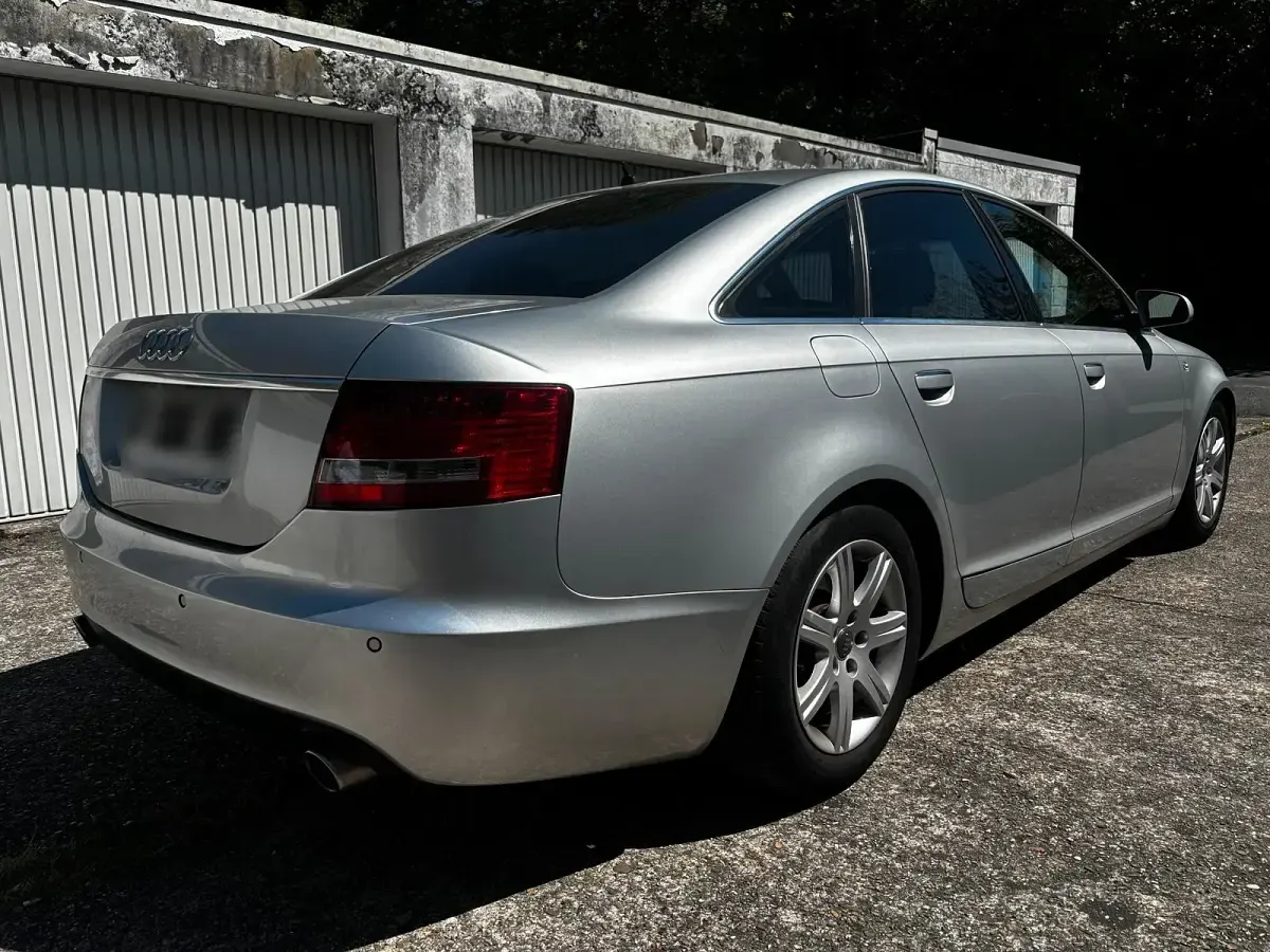 Usata Audi A6 177 CV (130 kW) 2004 Argento Berlina