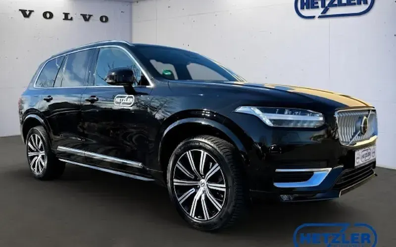 Gebraucht Volvo XC90 Ultimate 235 PS (172 kW) 2024 Onyx black / metallic SUV
