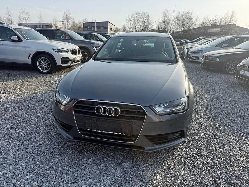 Gebraucht Audi A4 Ambiente 143 PS (105 kW) 2012 Grau Kombi