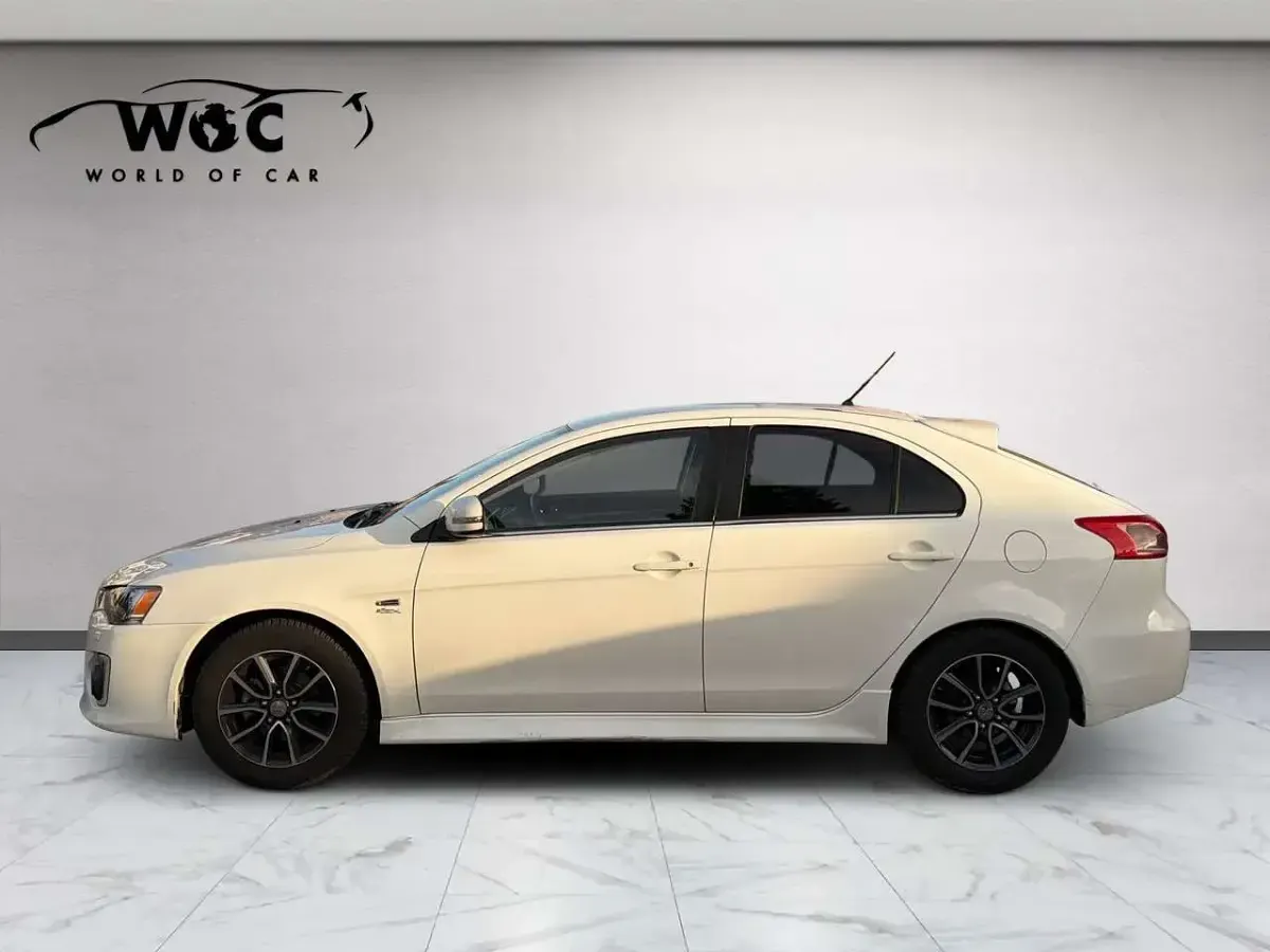 Gebraucht Mitsubishi Lancer Top 117 PS (86 kW) 2017 Andenweiss (s) Limousine