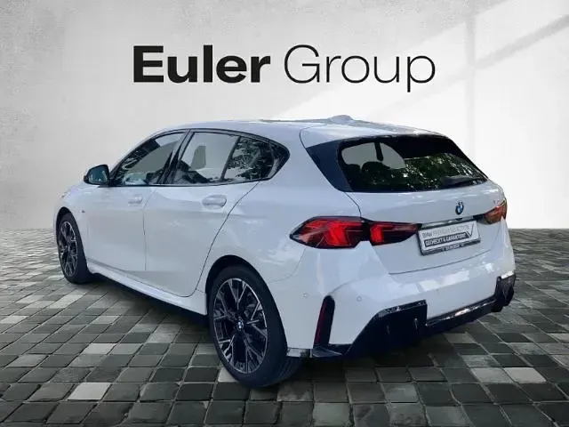 Gebraucht BMW 120 Shadowline 156 PS (114 kW) 2025 Weiss Kleinwagen