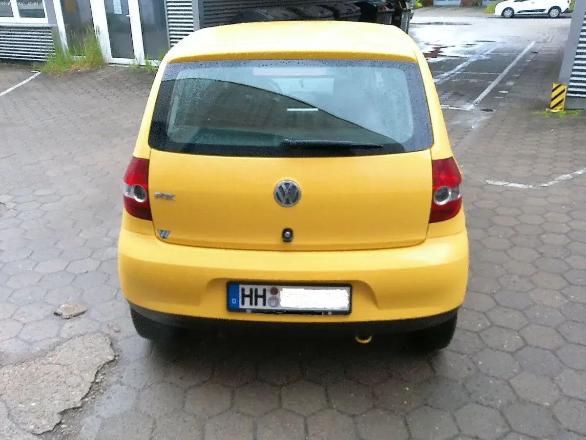 Gebraucht VW Fox 54 PS (39 kW) 2006 Gelb Kleinwagen