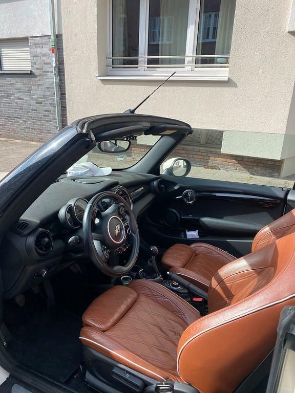 Gebraucht Mini Cooper 136 PS (100 kW) 2017 Weiß Kleinwagen