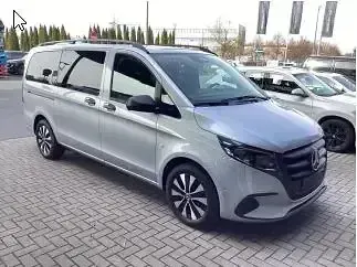 Gebraucht Mercedes Vito 190 PS (139 kW) 2025 Silber Van