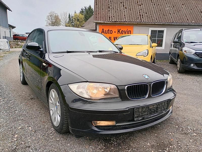 Gebraucht BMW 116 122 PS (89 kW) 2007 Schwarz Kleinwagen