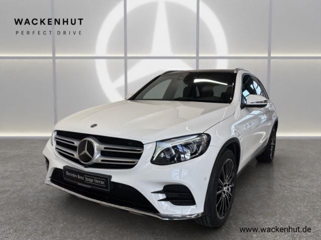 Weiß Gebraucht 2019 Mercedes GLC350 AMG Limousine | 37.490 € (Fairer Preis) - Bild 1/4