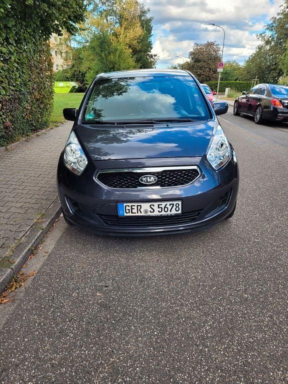 Grau Gebraucht 2014 Kia Venga Edition 7 Kleinwagen | 7.000 € (Fairer Preis) - Bild 1/4