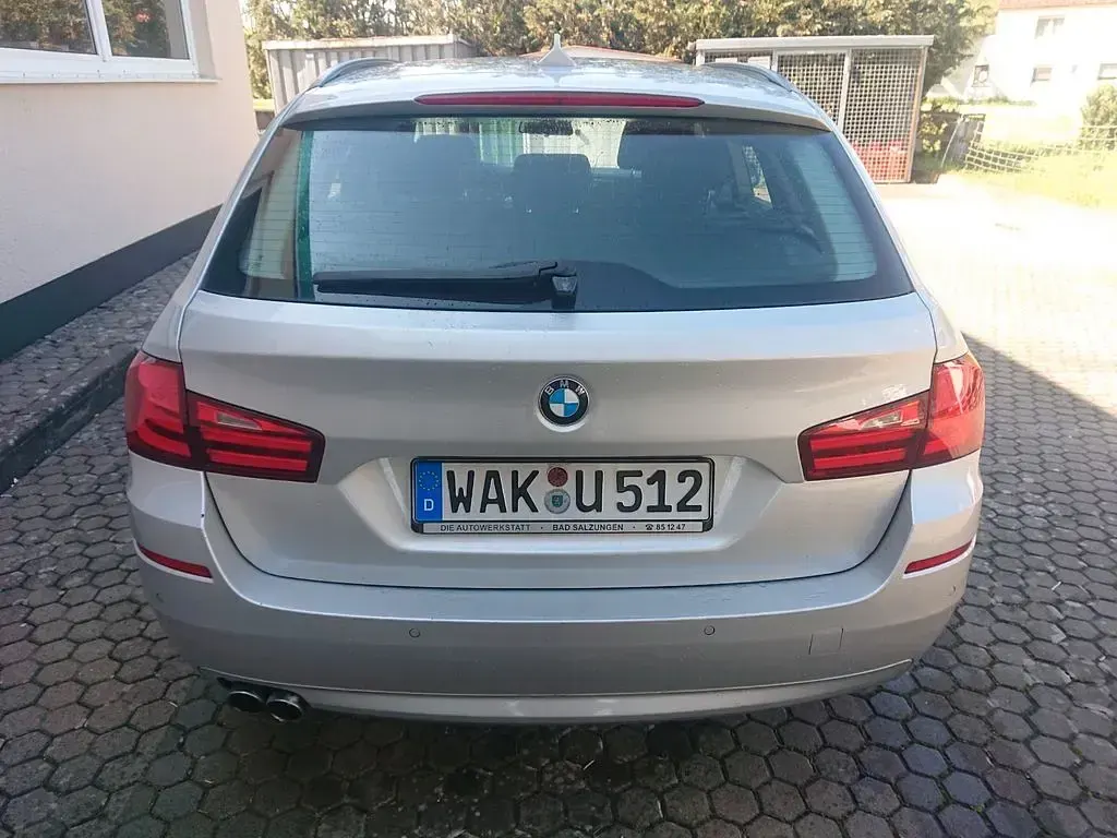 Gebraucht BMW 520 184 PS (135 kW) 2010 Silber Kombi
