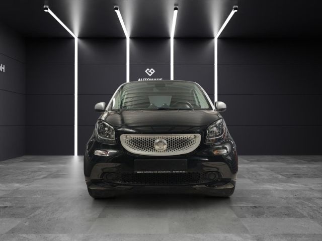 Schwarz Gebraucht 2016 Smart ForTwo Coupé Basis Coupé | 10.990 € (Fairer Preis) - Bild 1/4