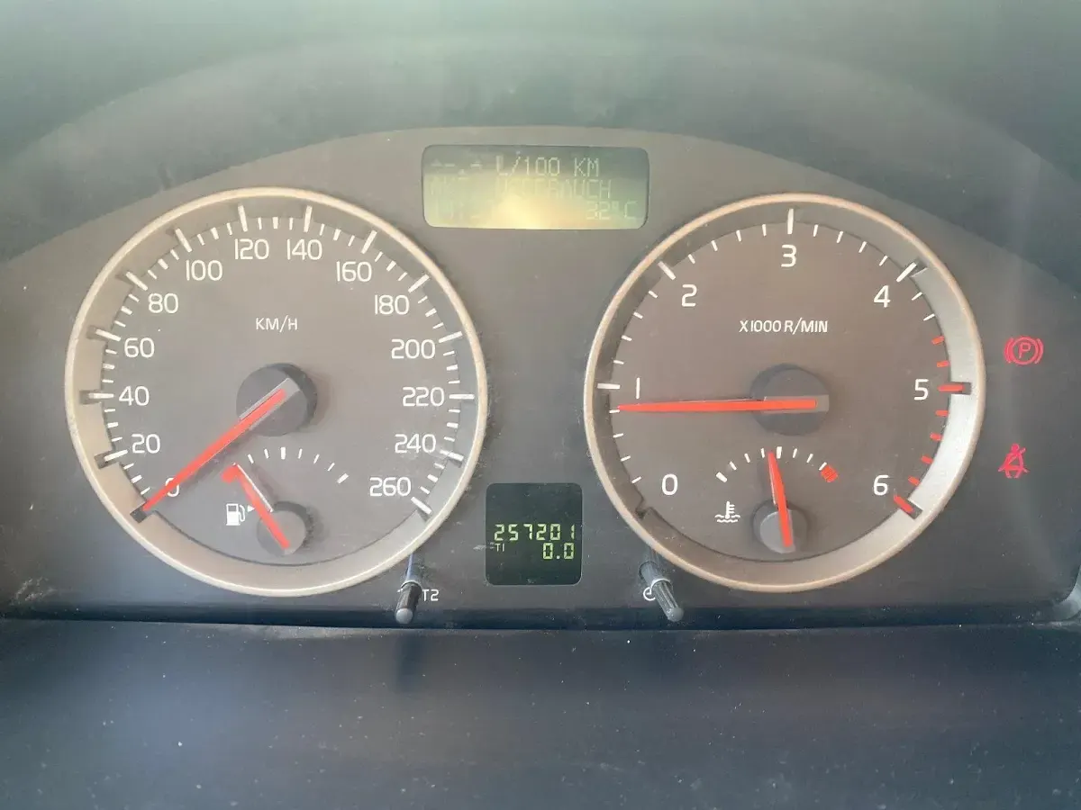 Second-hand Volvo V50 136 CP (100 kW) 2006 Gri Break