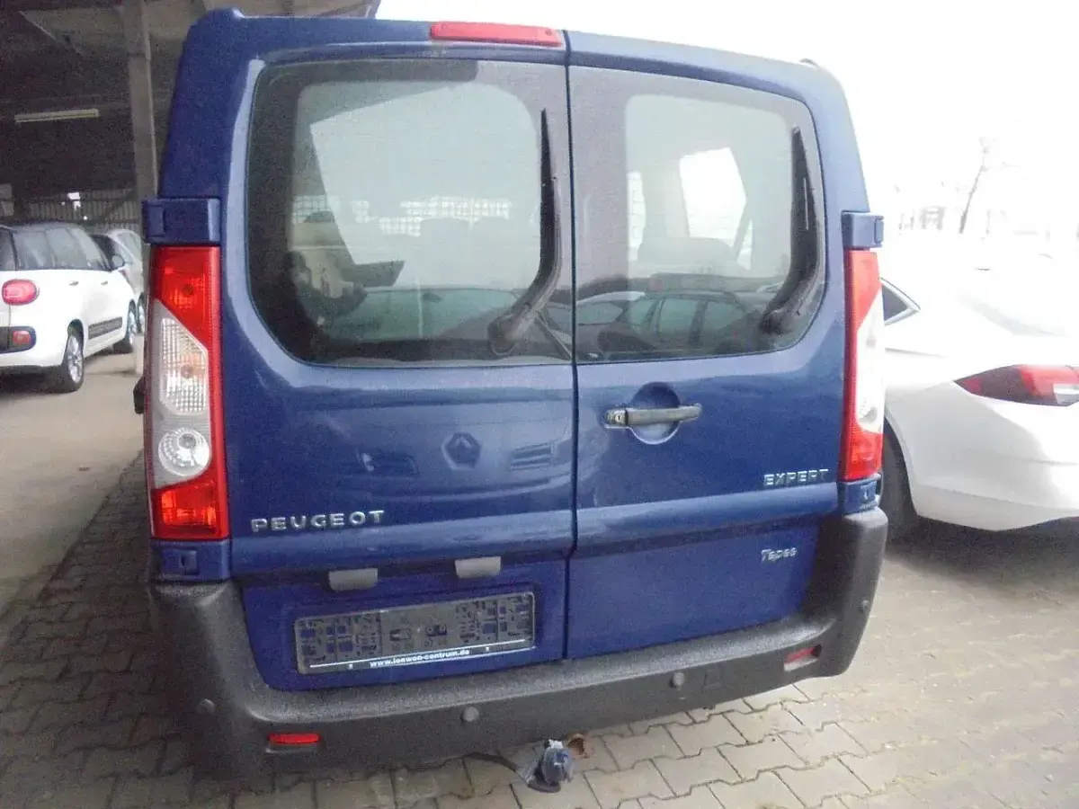 Gebraucht Peugeot Expert Tendance 120 PS (88 kW) 2011 Farbe blau imperial/deckende l Van