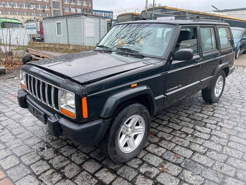 Gebraucht Jeep Cherokee Limited 184 PS (135 kW) 2000 Schwarz SUV