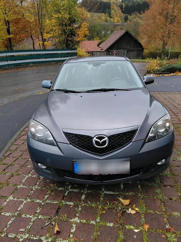 Grau Gebraucht 2006 Mazda 3 Limousine | 1.200 € (Guter Preis) - Bild 1/4