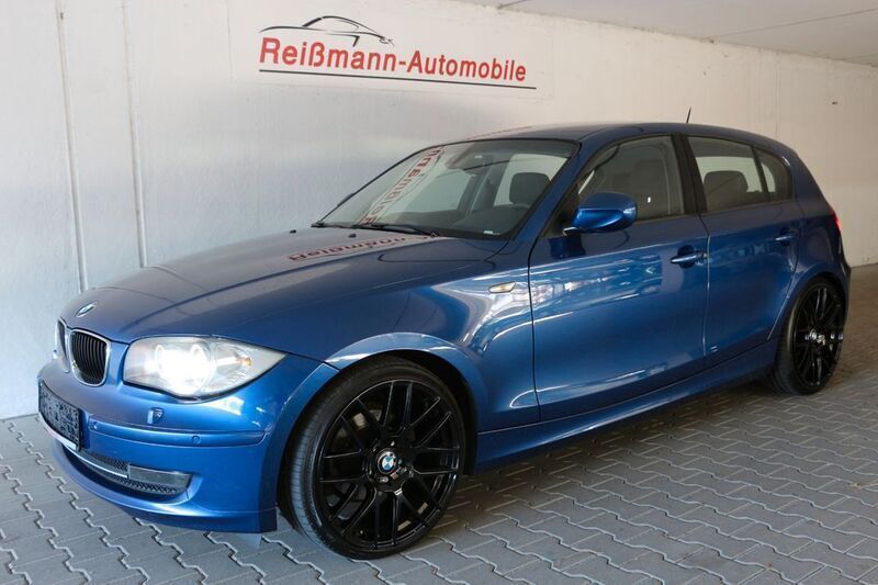 Blau Gebraucht 2010 BMW 118 Efficient Dynamics Kleinwagen | 4.790 € (Fairer Preis) - Bild 1/4