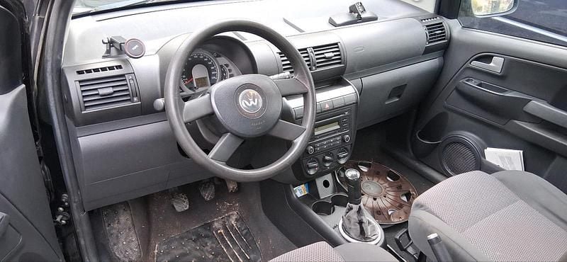 Gebraucht VW Fox 54 PS (39 kW) 2006 Schwarz Kleinwagen