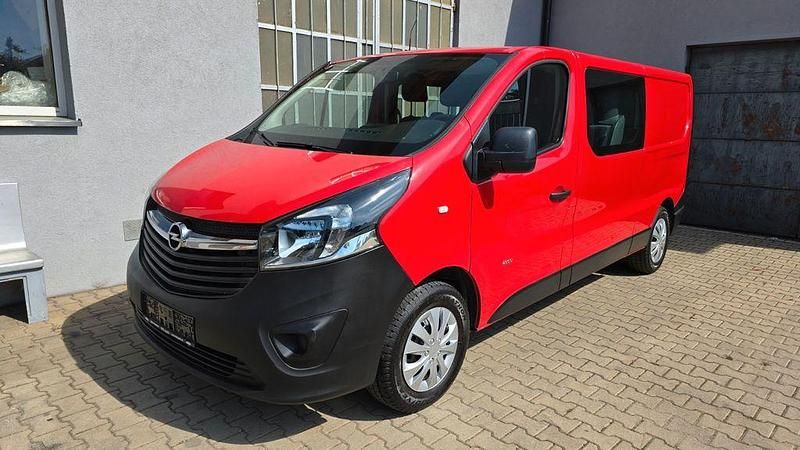 Rot Gebraucht 2017 Opel Vivaro Van | 8.160 € (Guter Preis) - Bild 1/4