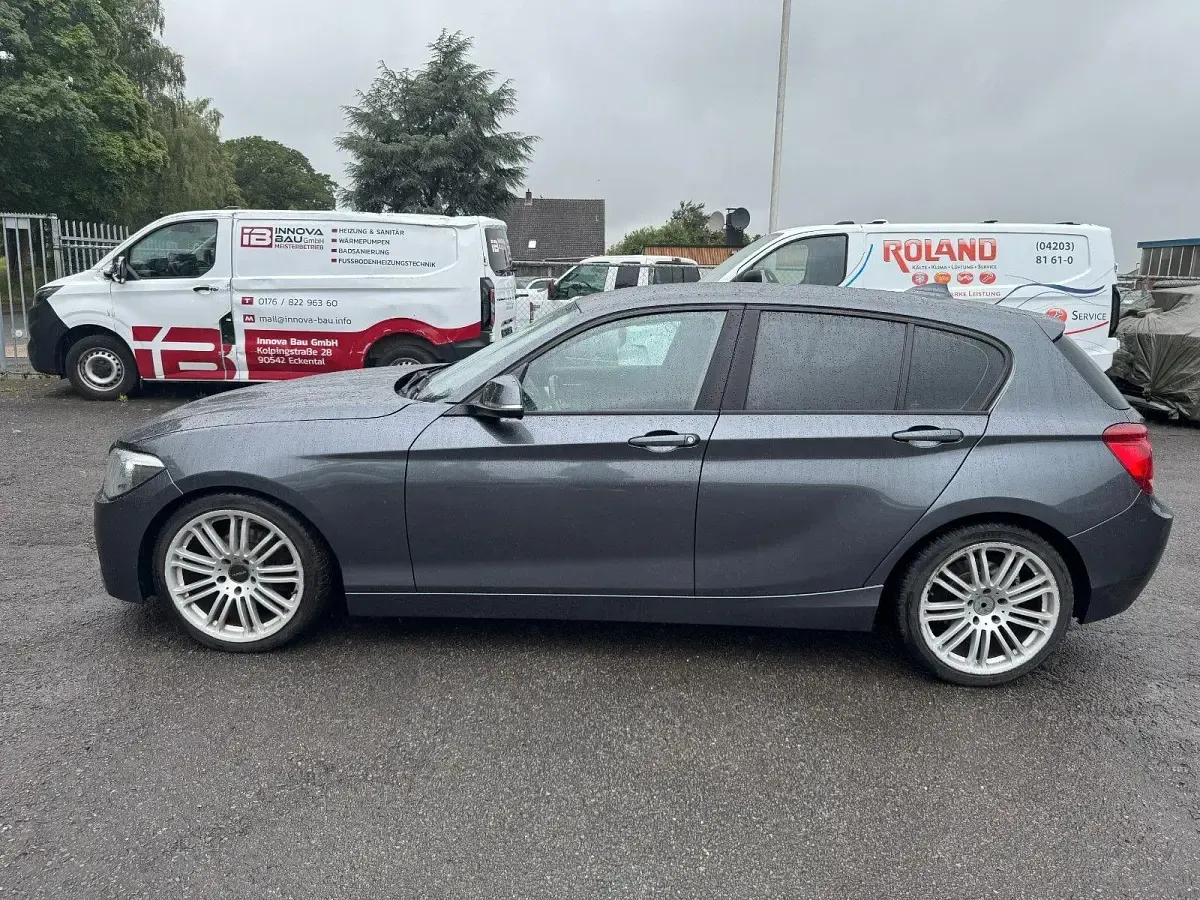 Gebraucht BMW 116 Advantage 136 PS (100 kW) 2013 Grau Kleinwagen
