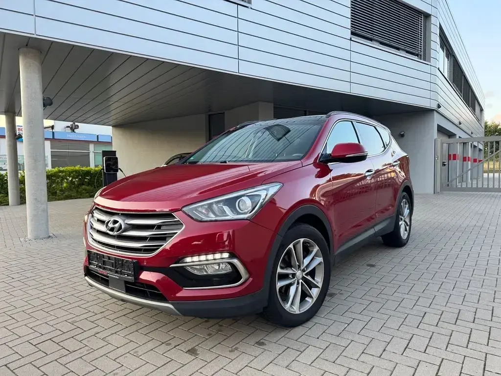 Gebraucht Hyundai Santa Fe Premium 200 PS (147 kW) 2017 Rot SUV