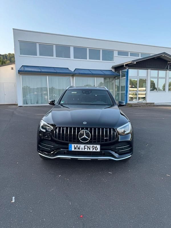 Schwarz Gebraucht 2019 Mercedes GLC43 AMG AMG SUV | 39.900 € (Guter Preis) - Bild 1/4