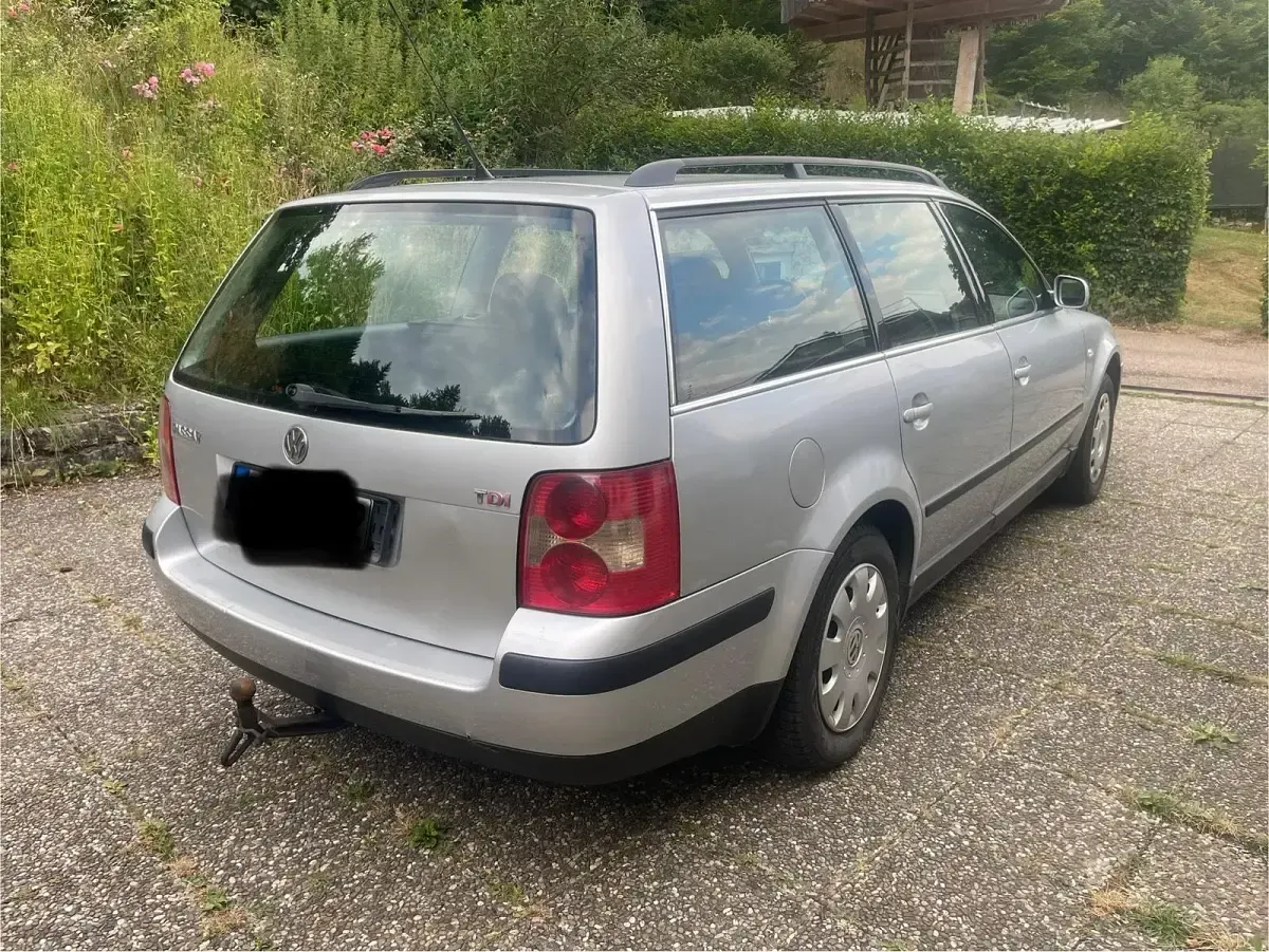 Usata VW Passat 131 CV (96 kW) 2004 Argento Station wagon