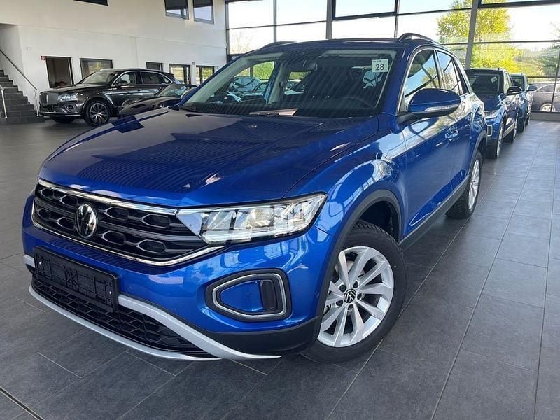 Ravennablau metallic Gebraucht 2025 VW T-Roc SUV | 30.470 € (Superpreis) - Bild 1/4