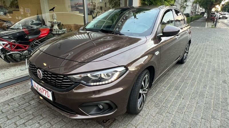 Gebraucht 2018 Fiat Tipo Lounge Limousine | 9.999 € (Guter Preis) - Bild 1/4