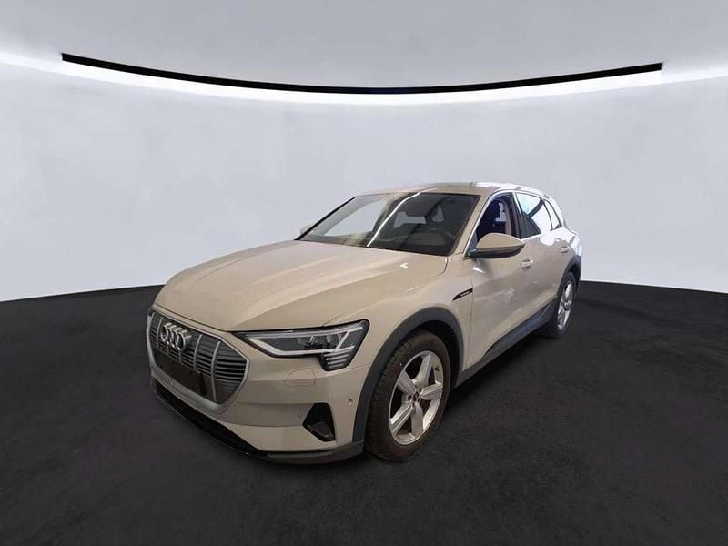 Siambeige metallic Gebraucht 2022 Audi e-tron Ambiente SUV | 29.450 € (Guter Preis) - Bild 1/2