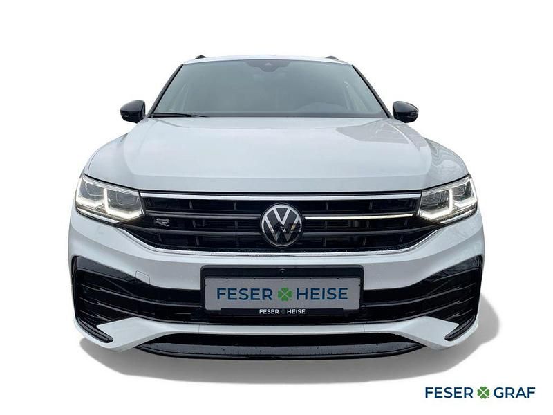 Gebraucht VW Tiguan Allspace R-line 193 PS (141 kW) 2025 Oryxweiß perlmutteffekt SUV