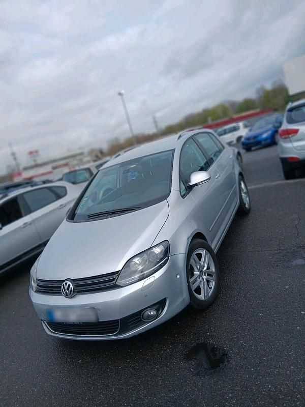 Gebraucht VW Golf VII 140 PS (102 kW) 2012 Weiß Limousine