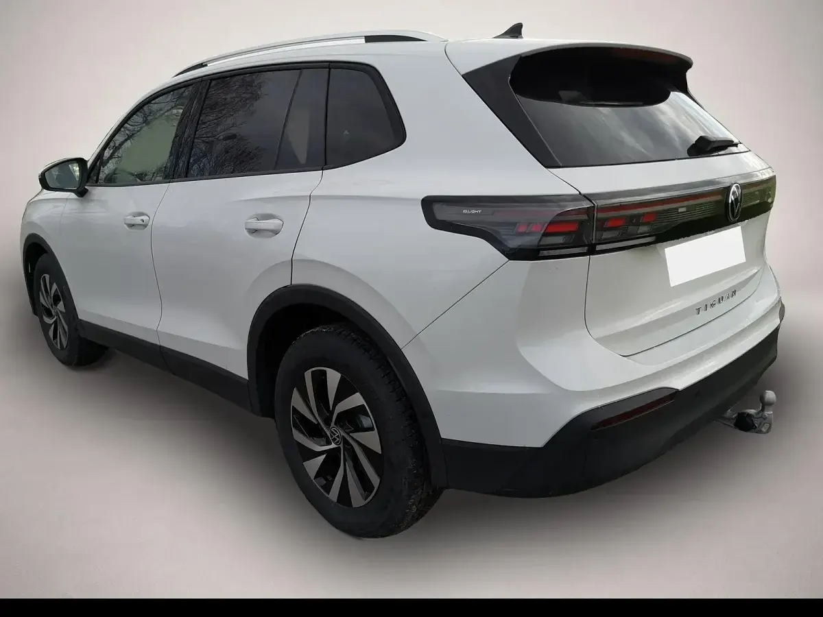 Neu VW Tiguan Life 150 PS (110 kW) 2026 Manufacturer SUV