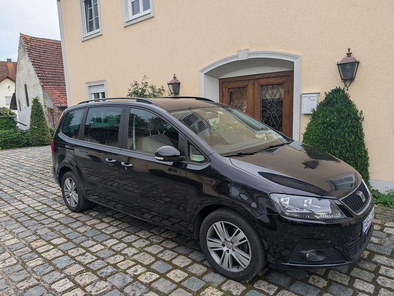 Schwarz Gebraucht 2012 Seat Alhambra Ecomotive Van / Kleinbus | 9.000 € (Superpreis) - Bild 1/4