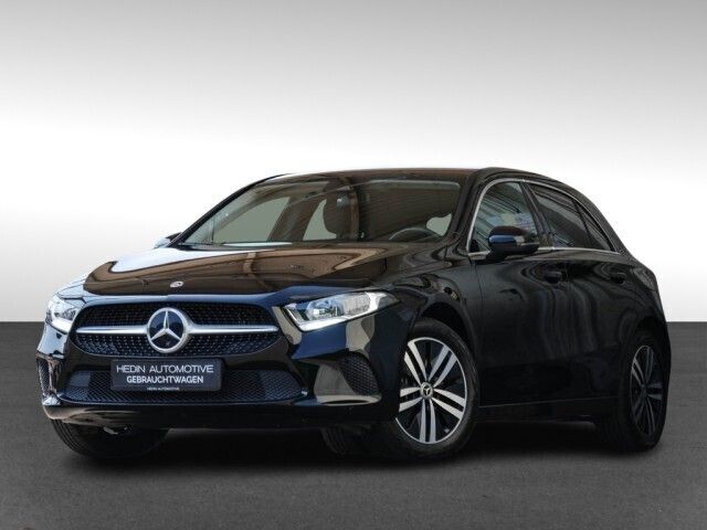 Schwarz Gebraucht 2022 Mercedes A250 Kleinwagen | 24.440 € (Superpreis) - Bild 1/4