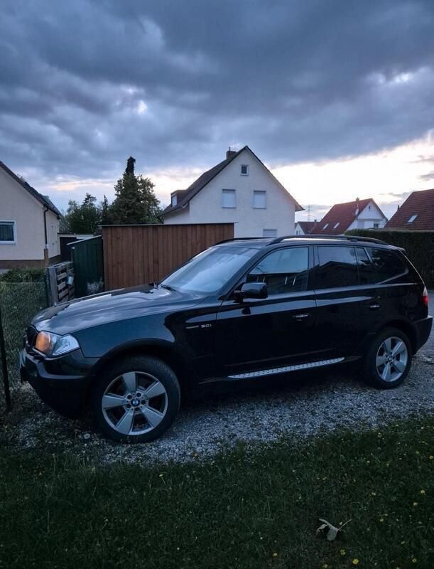 Schwarz Gebraucht 2004 BMW X3 Shadowline SUV | 5.000 € (Etwas zu teuer) - Bild 1/4