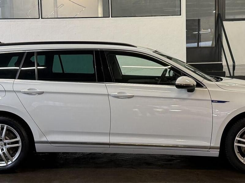 Gebraucht VW Passat GTE 156 PS (114 kW) 2022 Weiß Kombi