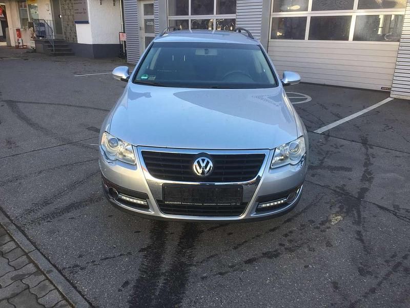 Gebraucht VW Passat 140 PS (102 kW) 2008 Silber Kombi