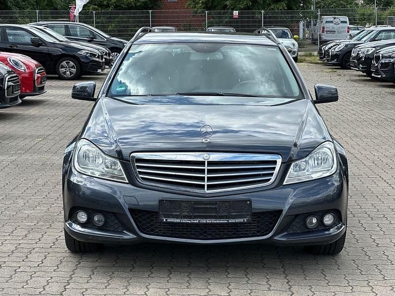 Schwarz Gebraucht 2013 Mercedes C200 Limousine | 4.899 € (Guter Preis) - Bild 1/4