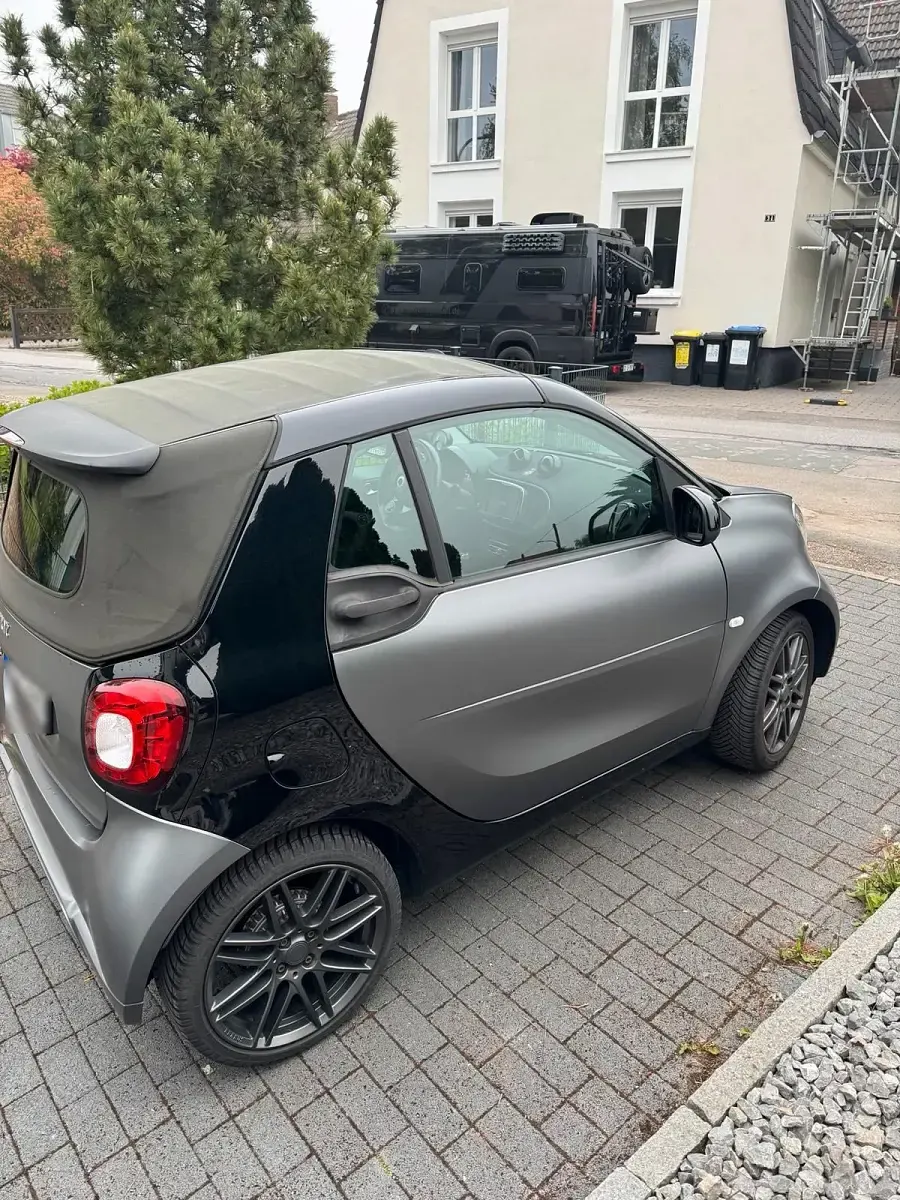 Occasion Smart ForTwo Cabrio Brabus 90 ch (66 kW) 2018 Gris Cabriolet