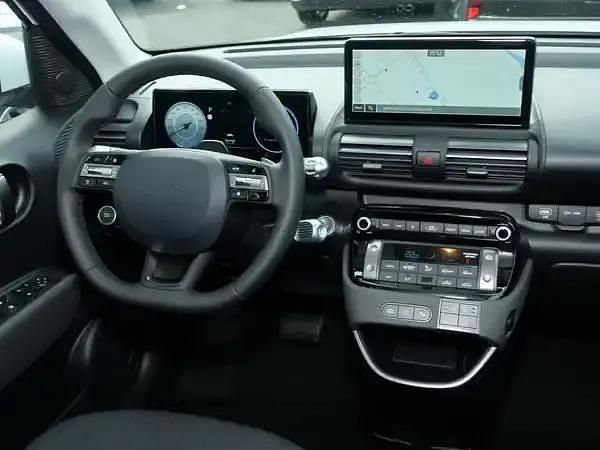 Neu Hyundai Inster Trend 71 kW (97 PS) 2026 Abyss black Kleinwagen