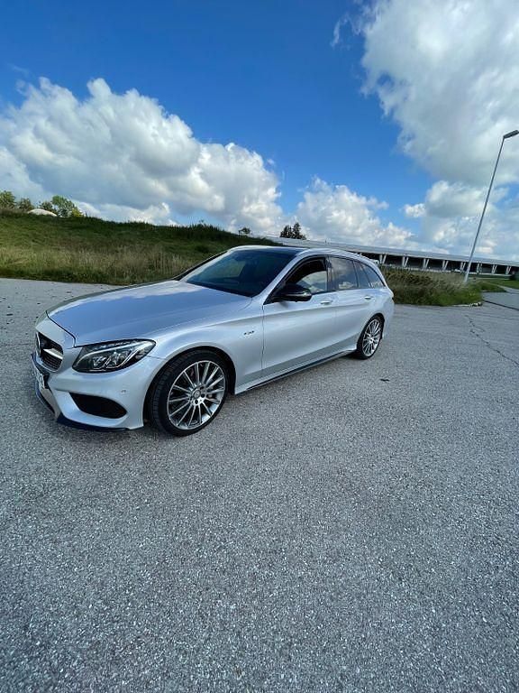 Silber Gebraucht 2016 Mercedes C450 AMG Limousine | 29.900 € (Fairer Preis) - Bild 1/4