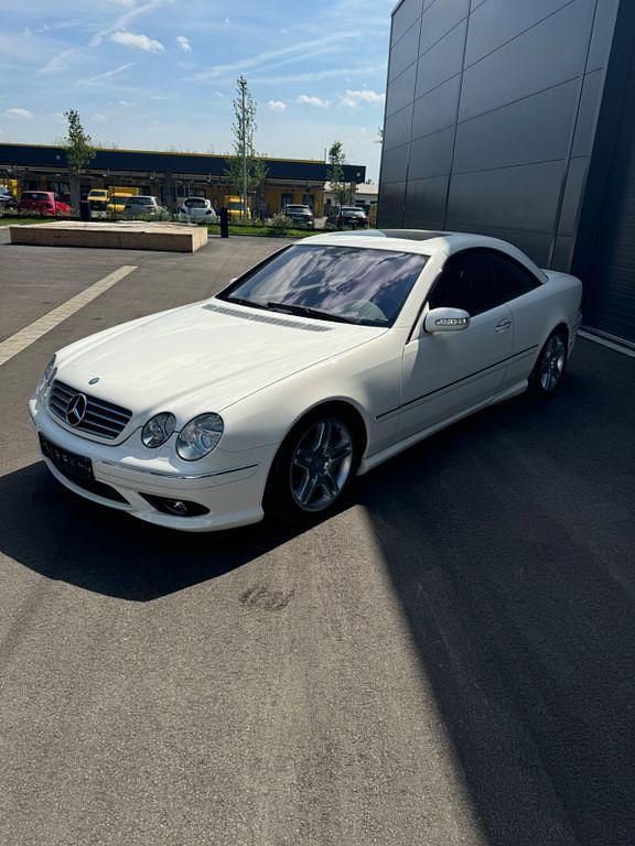 Weiß Gebraucht 2006 Mercedes CL500 AMG Coupé | 28.990 € - Bild 1/4